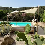 Shakti Retreats - Esclusiva Con Piscina E Area Wellness