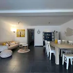 아파트 Shakti Retreats - Esclusiva Con Piscina E Area Wellness *