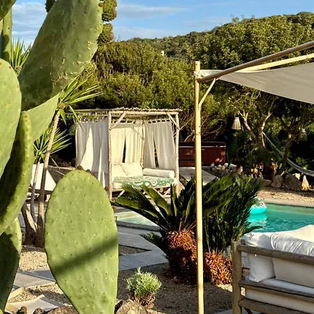 Shakti Retreats - Esclusiva Con Piscina E Area Wellness 아파트